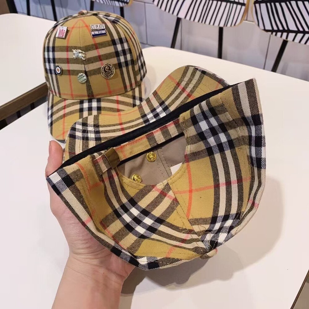 Burberry Vintage Check Badge Baseball Cap - Picture 5 of 7